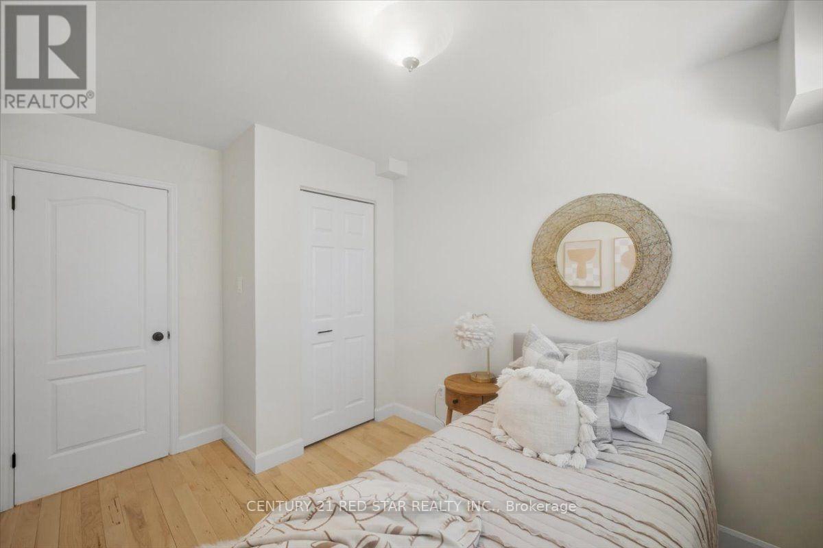 475 FORFAR STREET E - Image 15