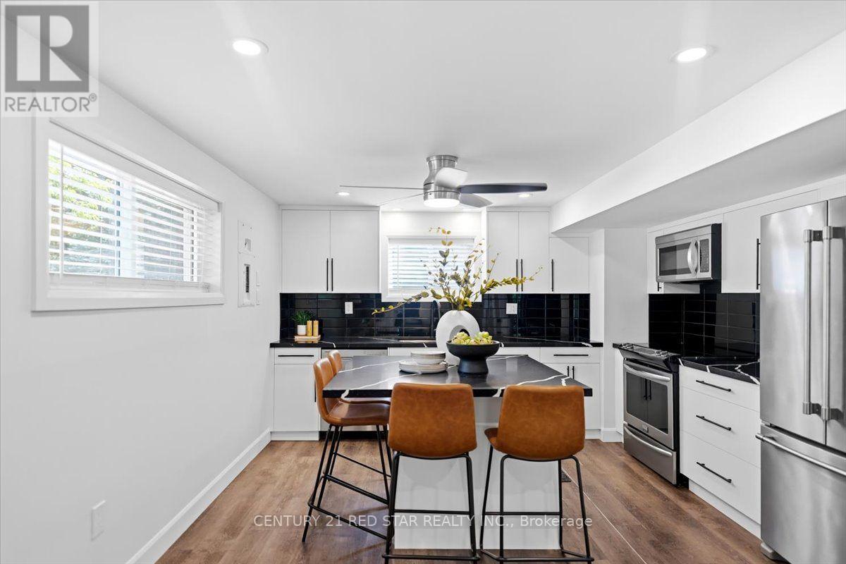 475 FORFAR STREET E - Image 22