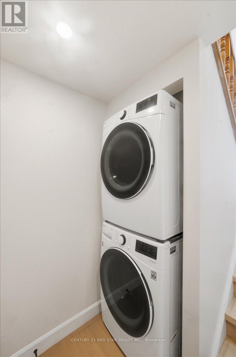 475 FORFAR STREET E - Image 27