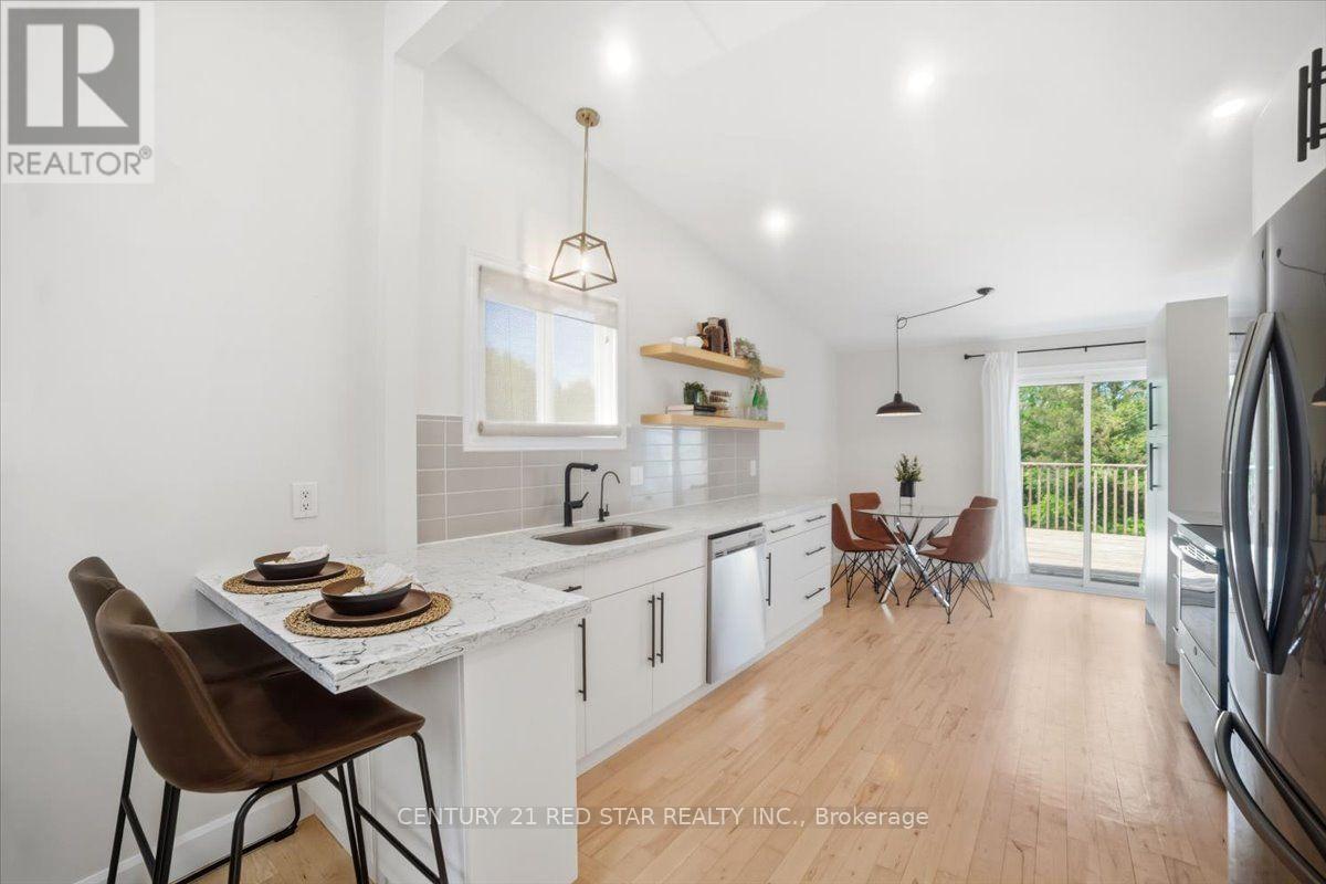475 FORFAR STREET E - Image 4