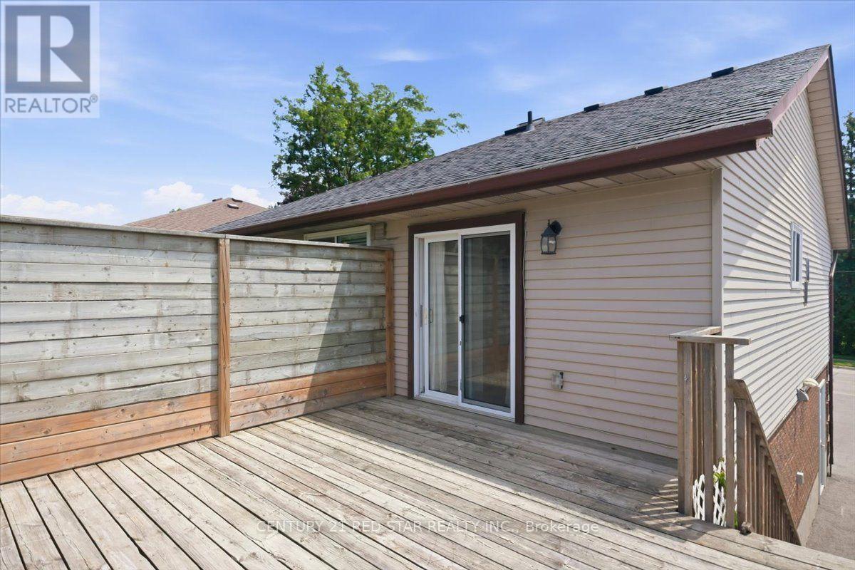 475 FORFAR STREET E - Image 8