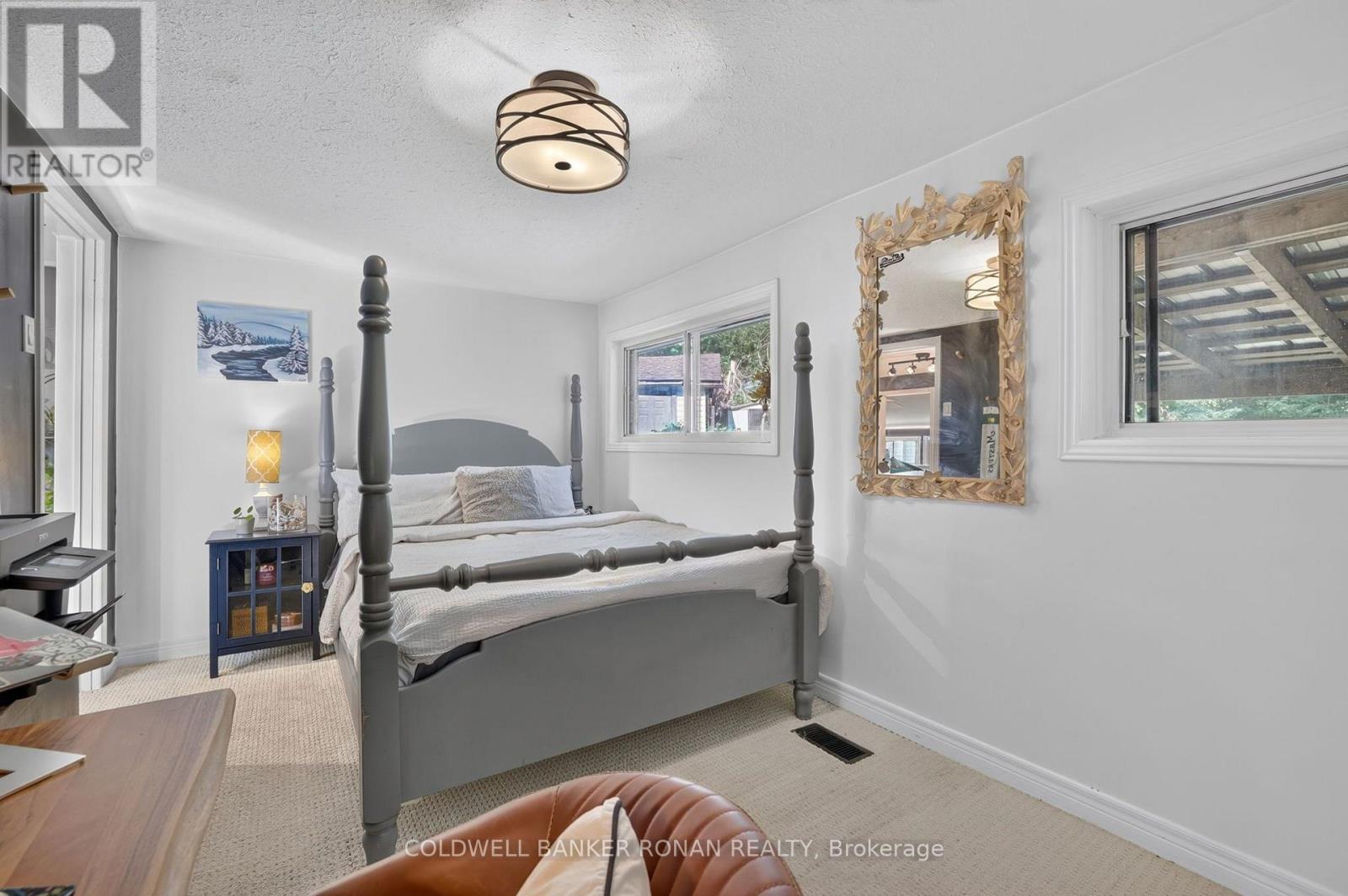 16 DEAN ROAD - Image 24