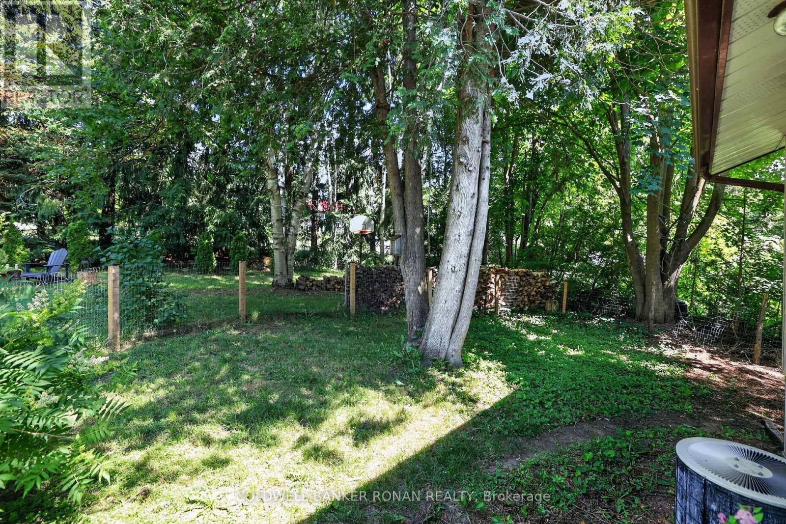 16 DEAN ROAD - Image 37
