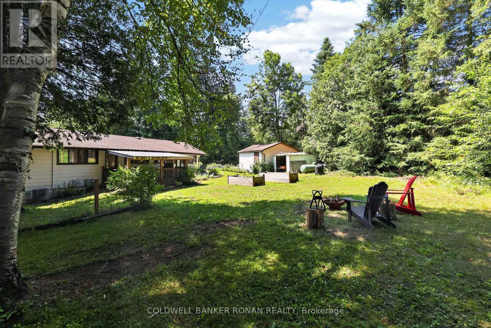 16 DEAN ROAD - Image 44
