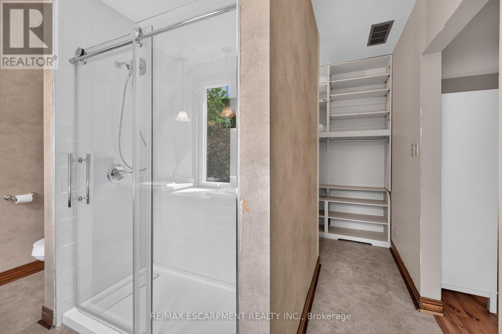 807362 OXFORD 29 ROAD - 22