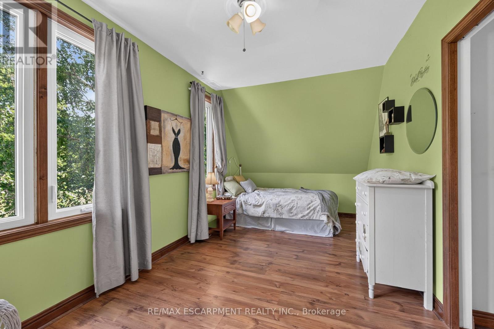 807362 OXFORD 29 ROAD - 24