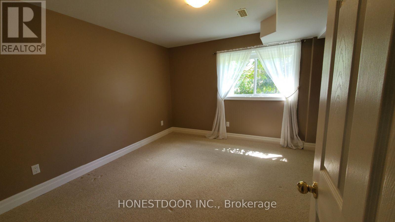 305 O'CONNOR COURT - 24