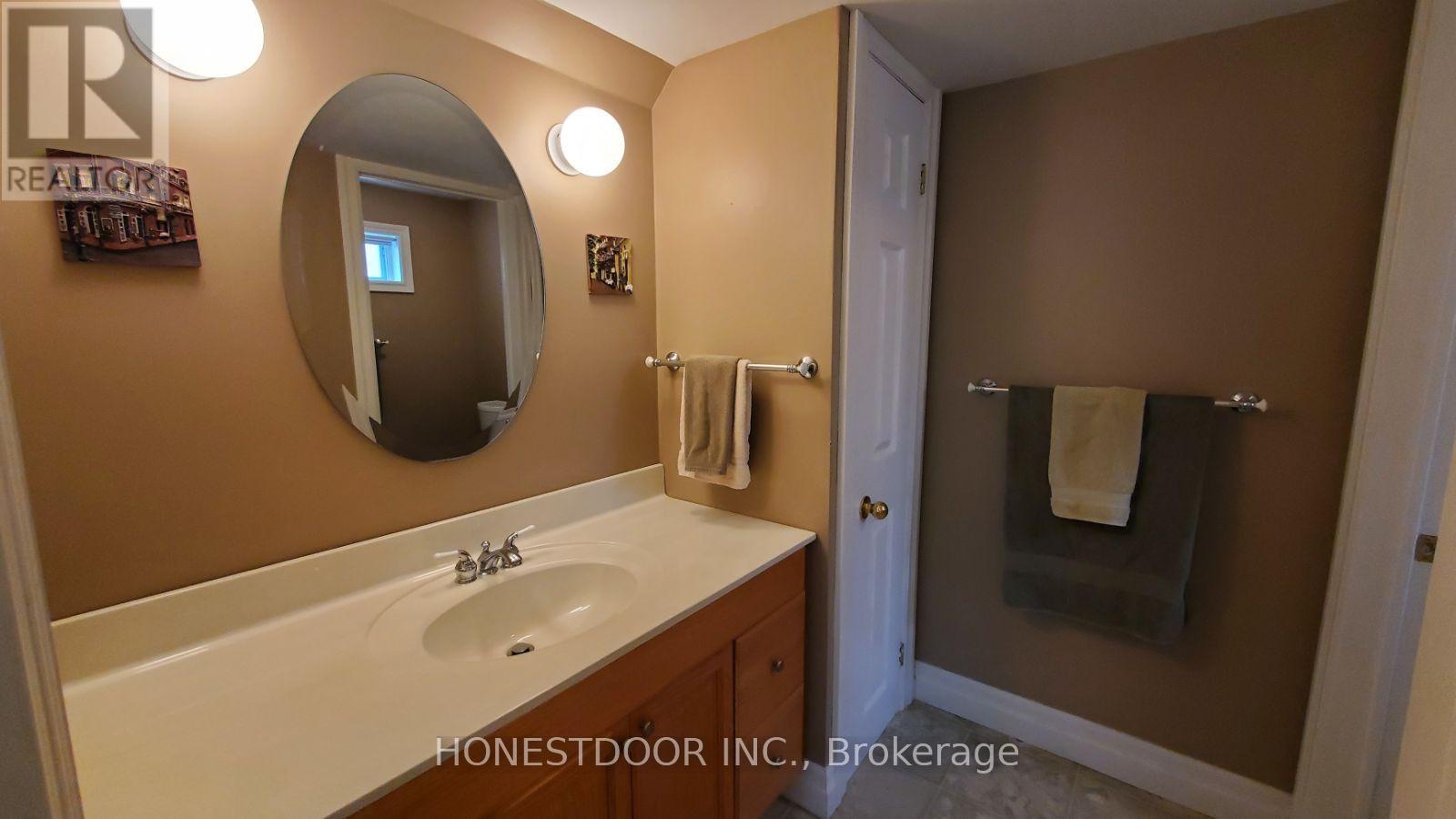 305 O'CONNOR COURT - 25