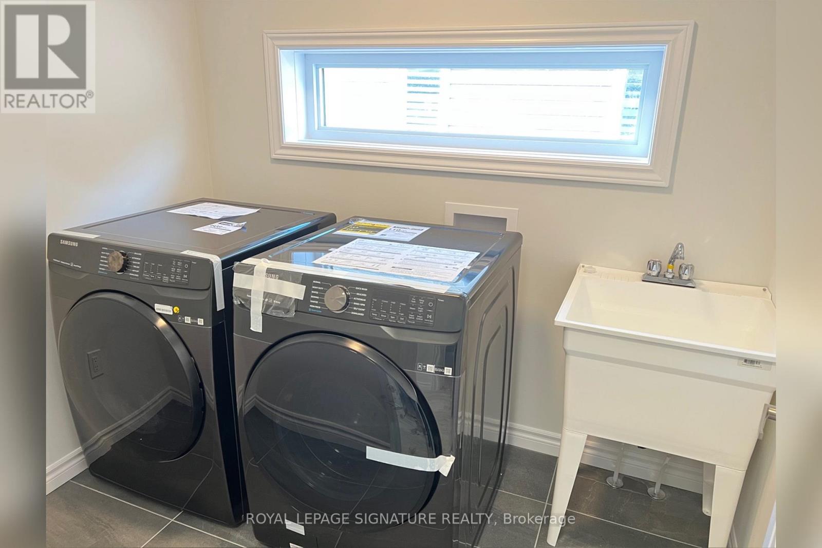 3128 TURNER CRESCENT - 29