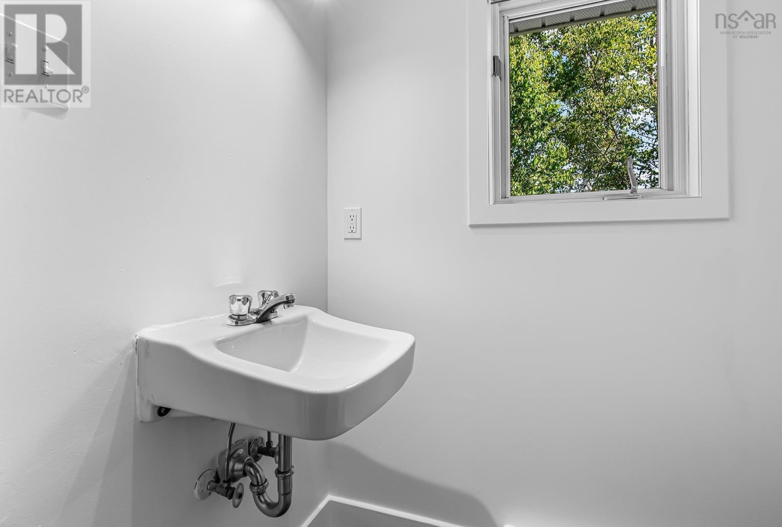 Property 35 of 49 of 13 Admiral Cove Drive