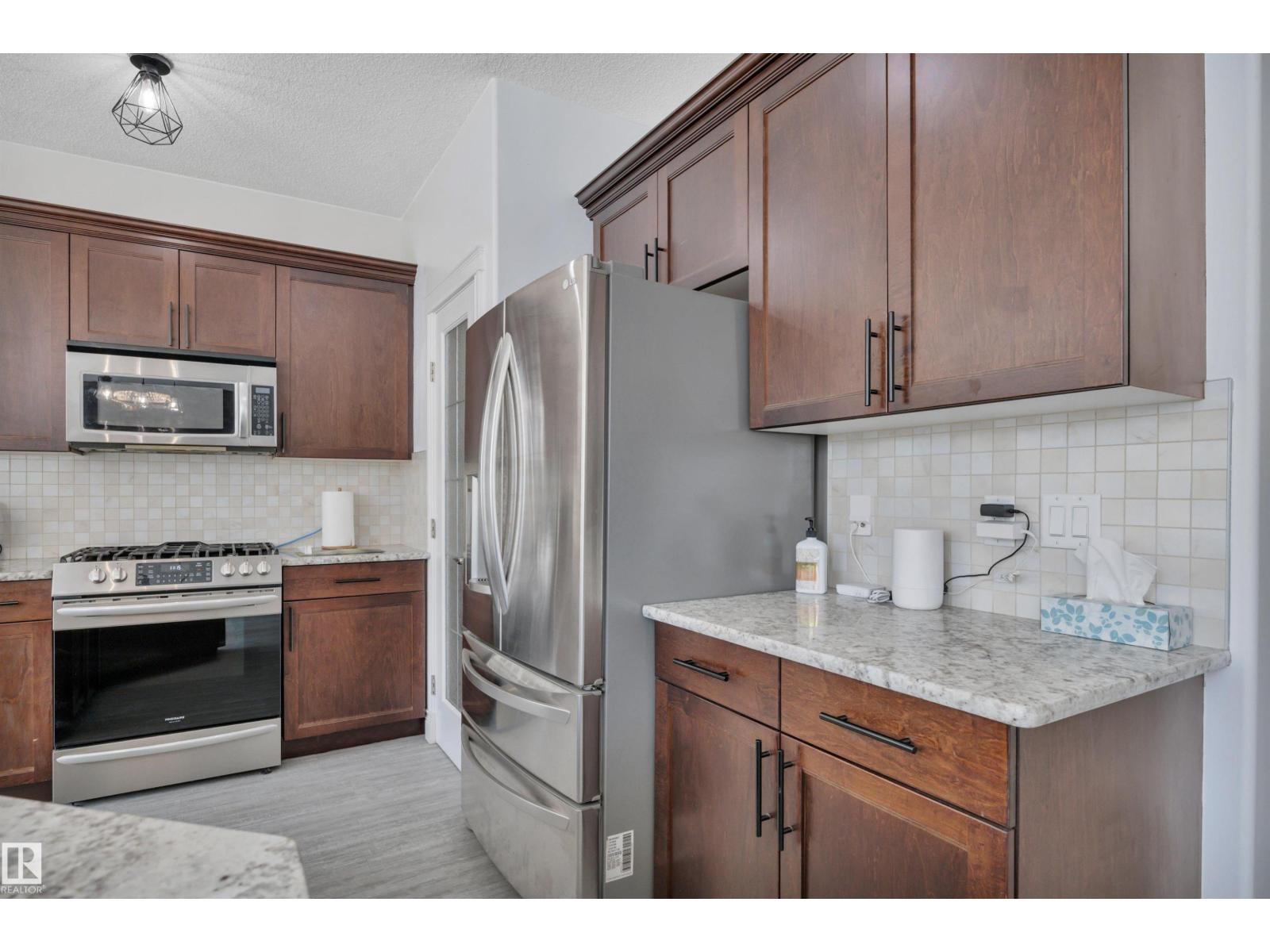 301 BRIDGEPORT PL - 11