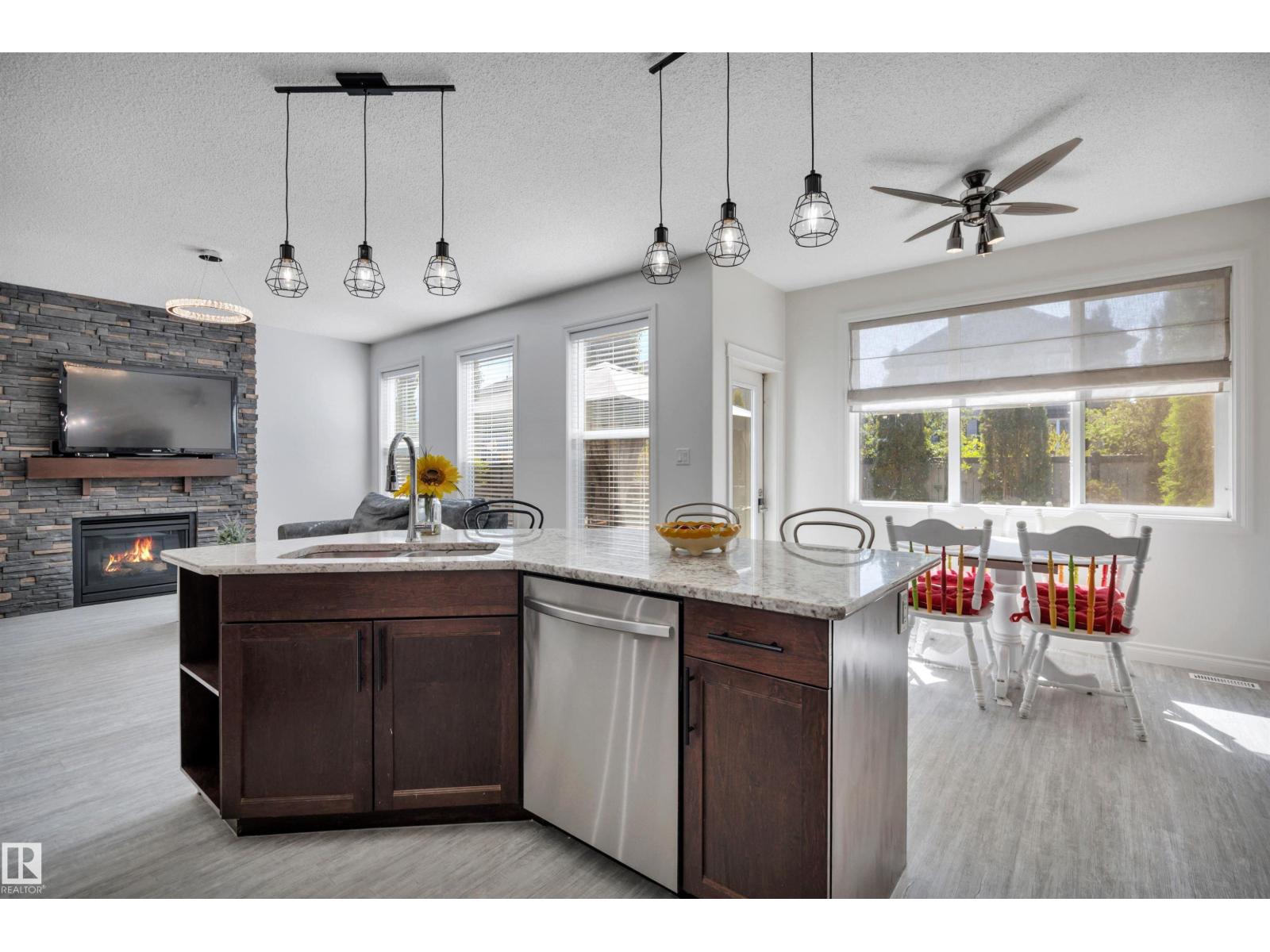 301 BRIDGEPORT PL - 14