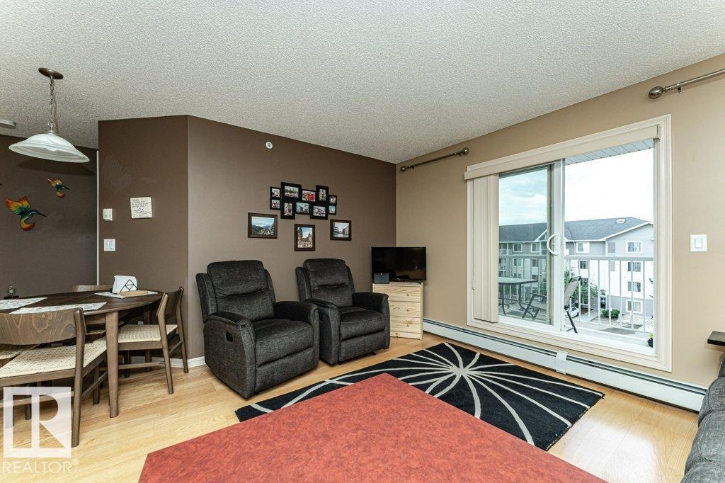 #414 4407 23 ST NW - 11