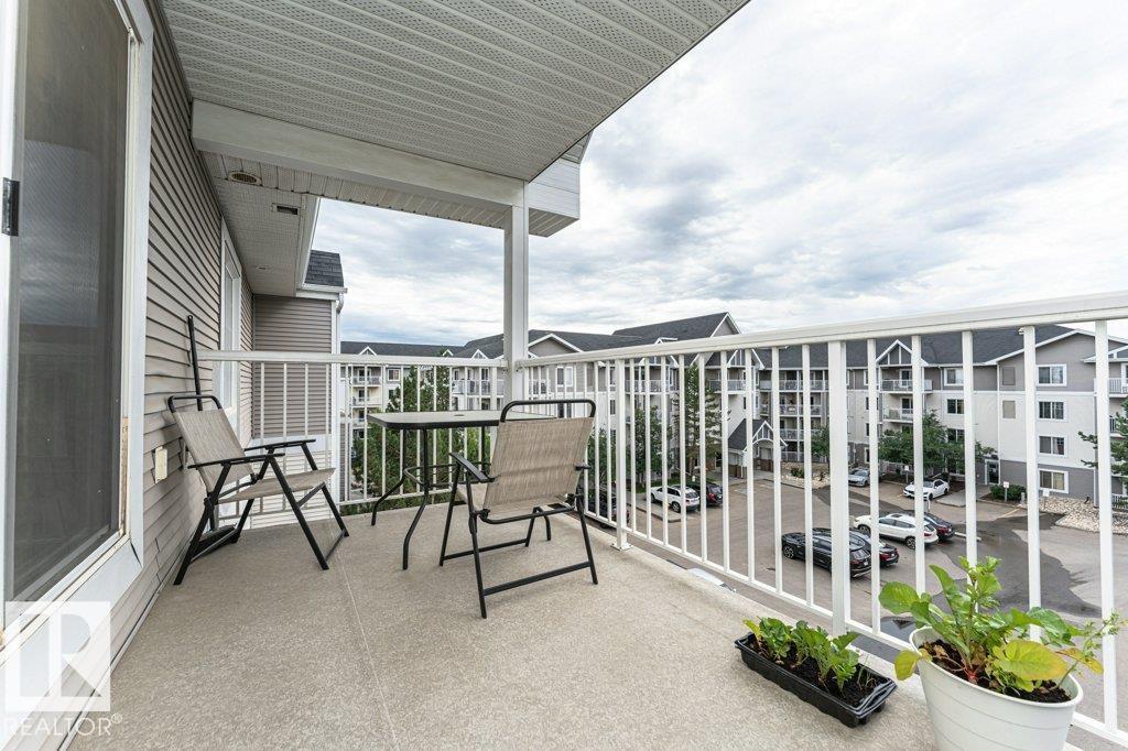 #414 4407 23 ST NW - 14