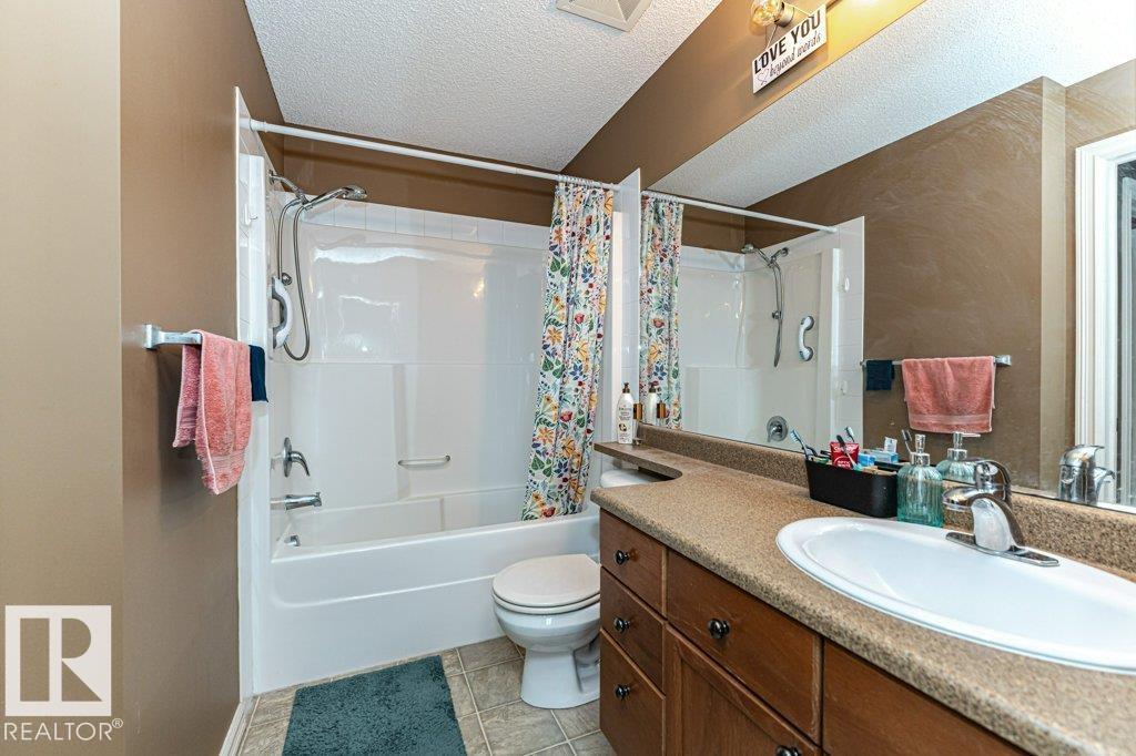 #414 4407 23 ST NW - 21