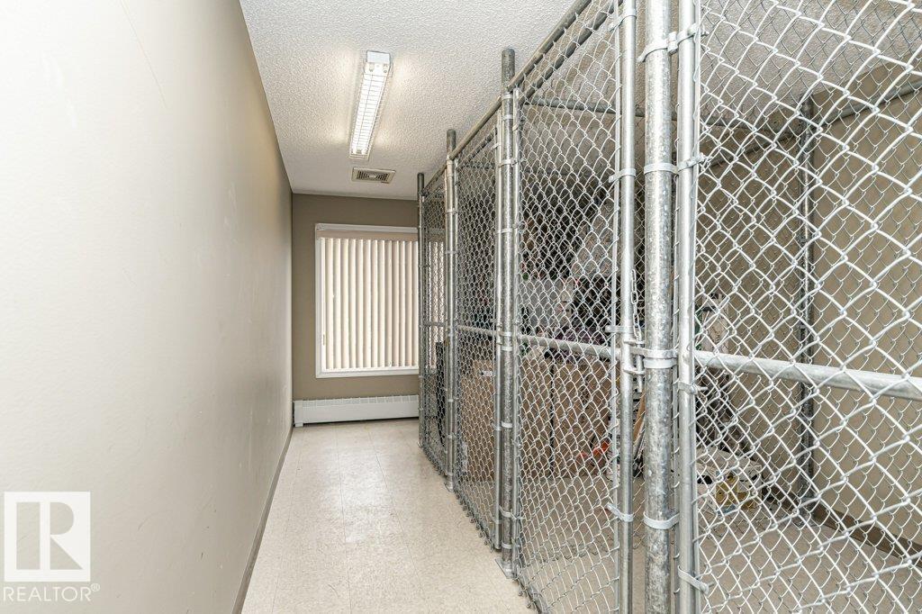#414 4407 23 ST NW - 23