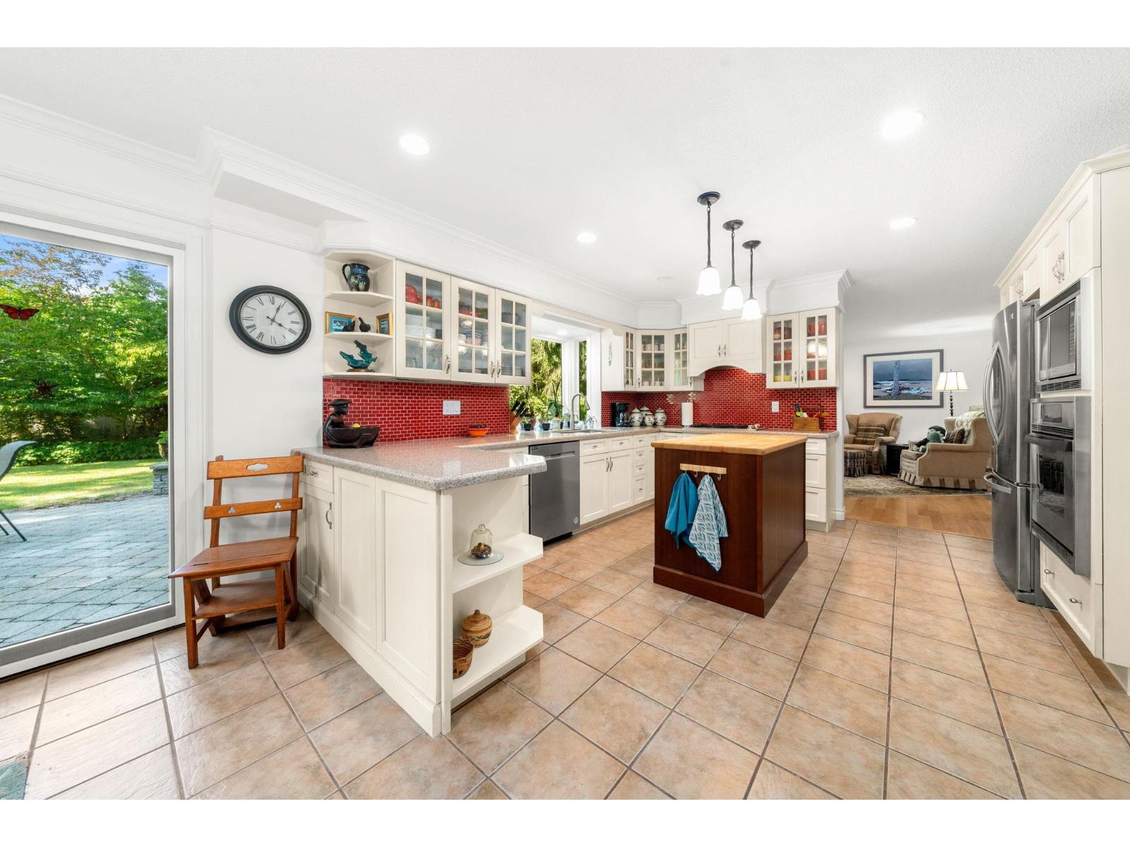 14325 25 AVENUE, Surrey