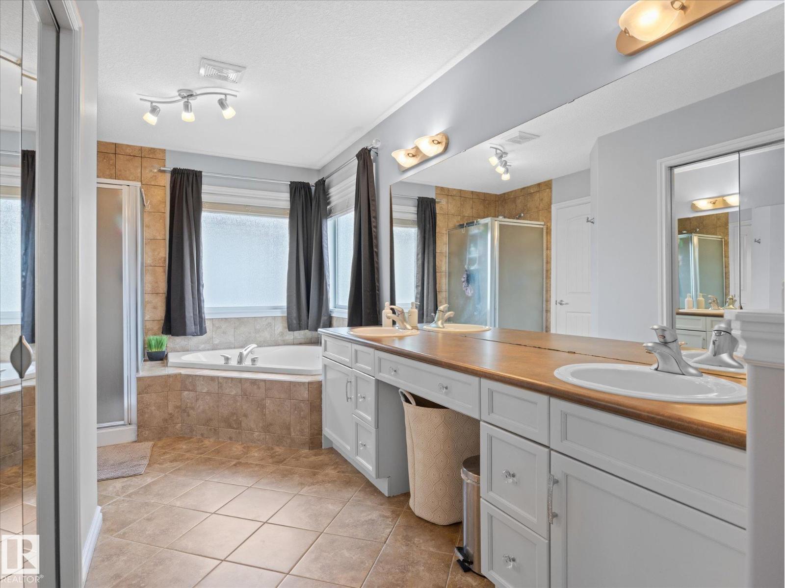 12438 18A AV SW — photo 25