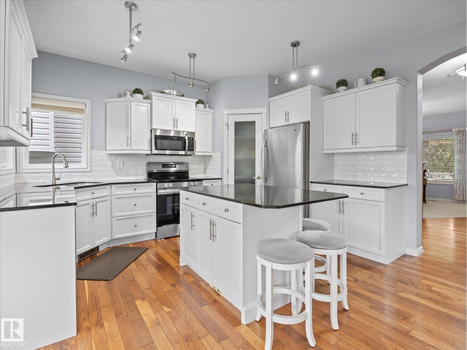 12438 18A AV SW — photo 9