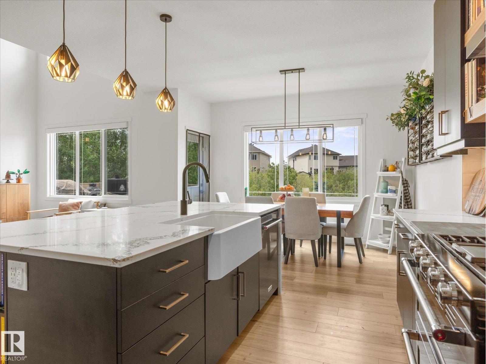 3648 6 ST NW - 9