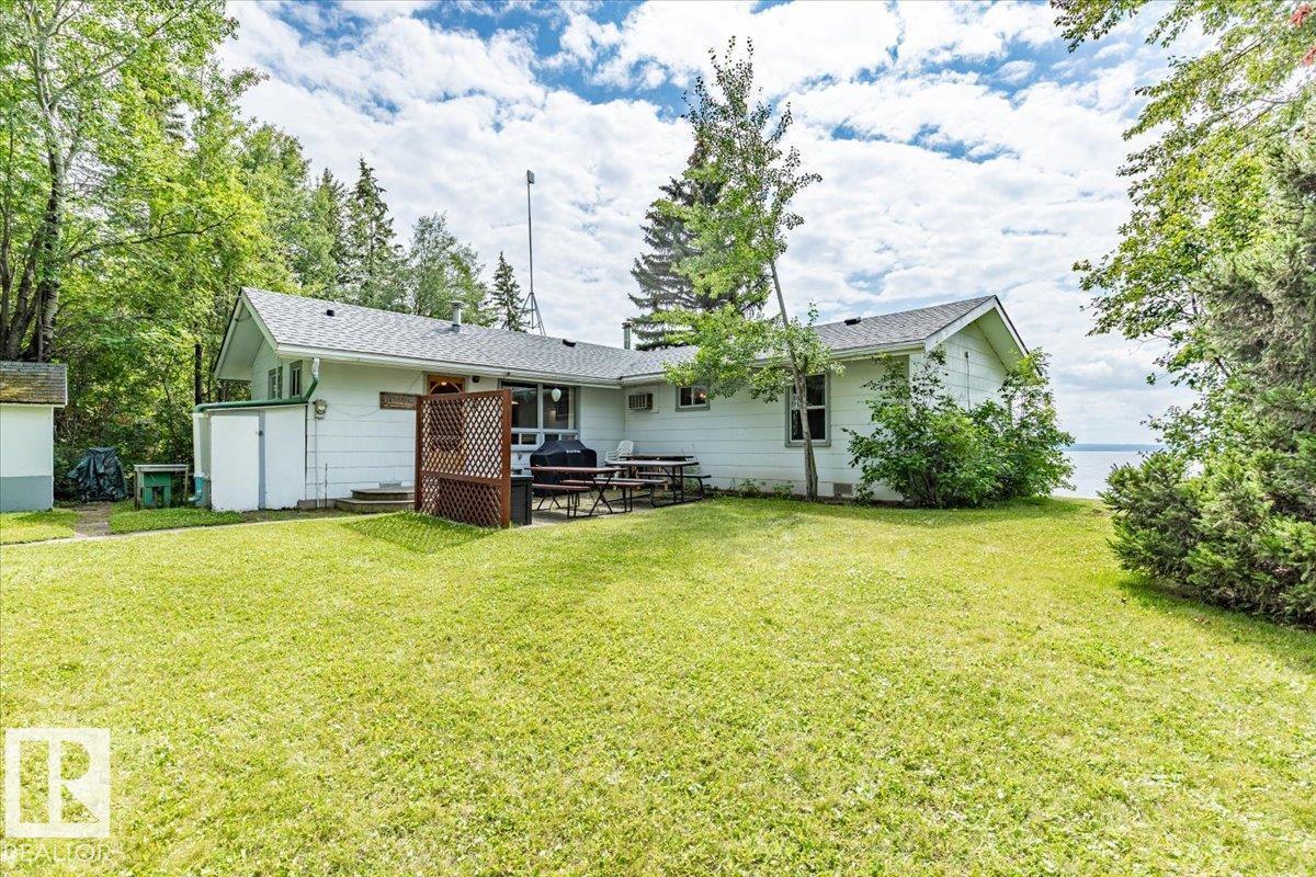 59 Beach Ave - 2