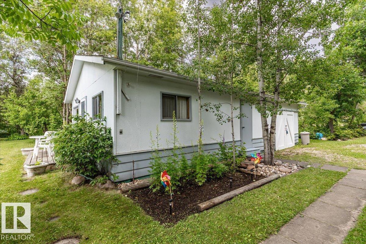 59 Beach Ave - 26
