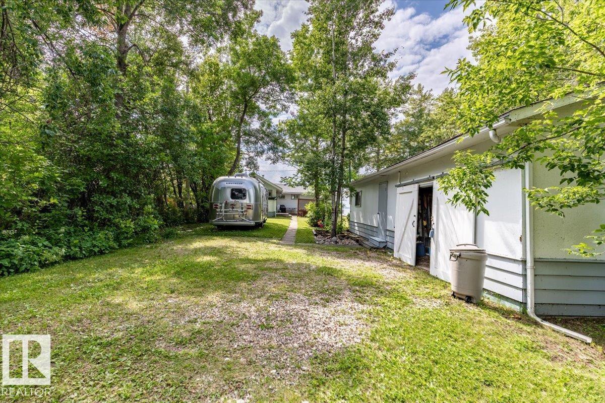 59 Beach Ave - 27