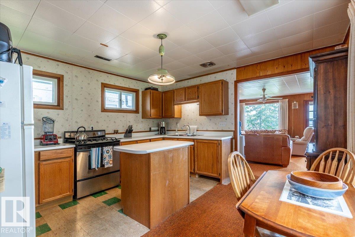 59 Beach Ave - 3