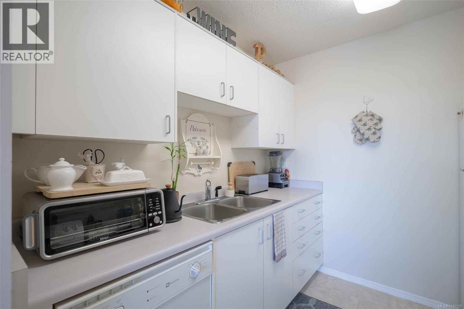 #305 240 Milton St - 18