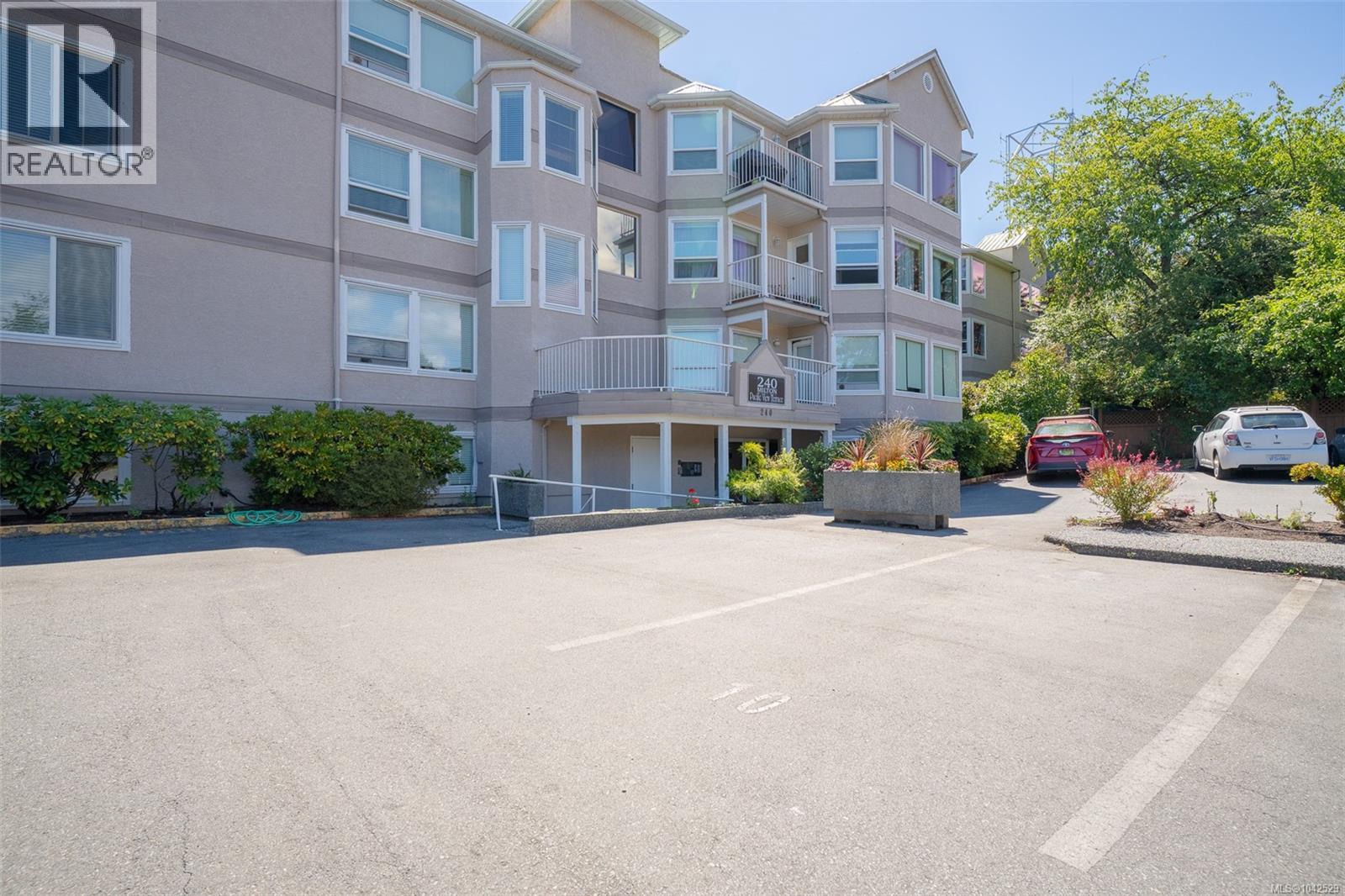 #305 240 Milton St - 2