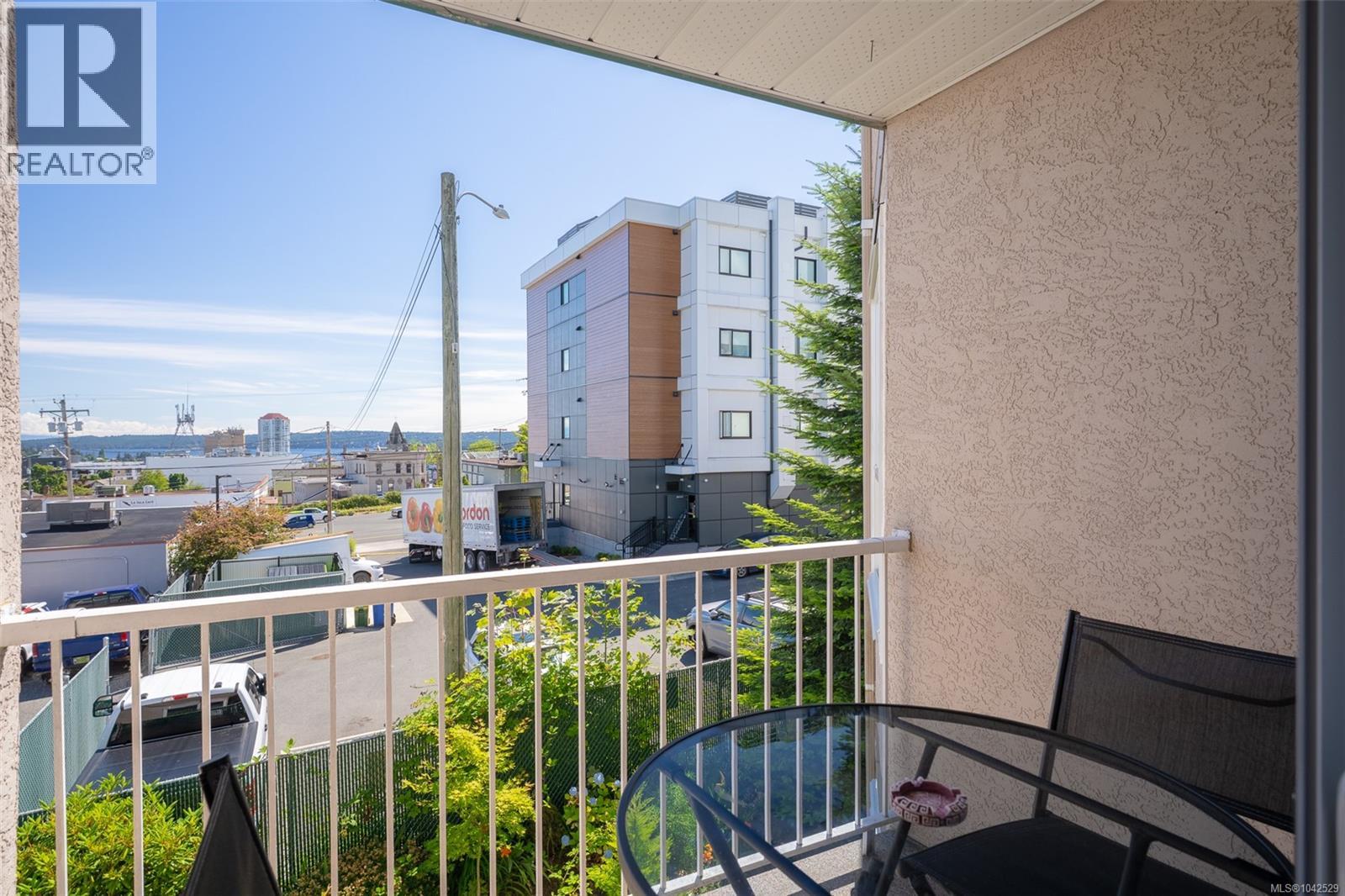 #305 240 Milton St - 29