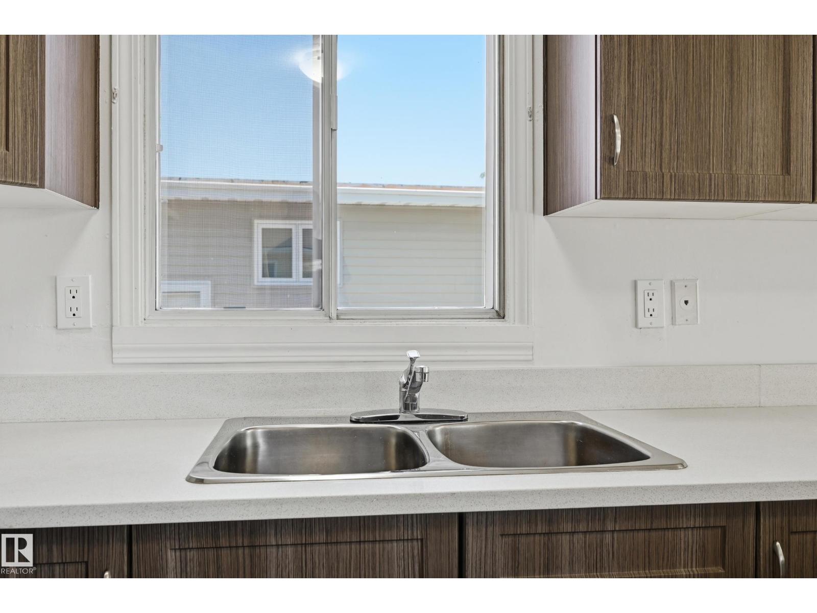 3413 135 AV NW - 7