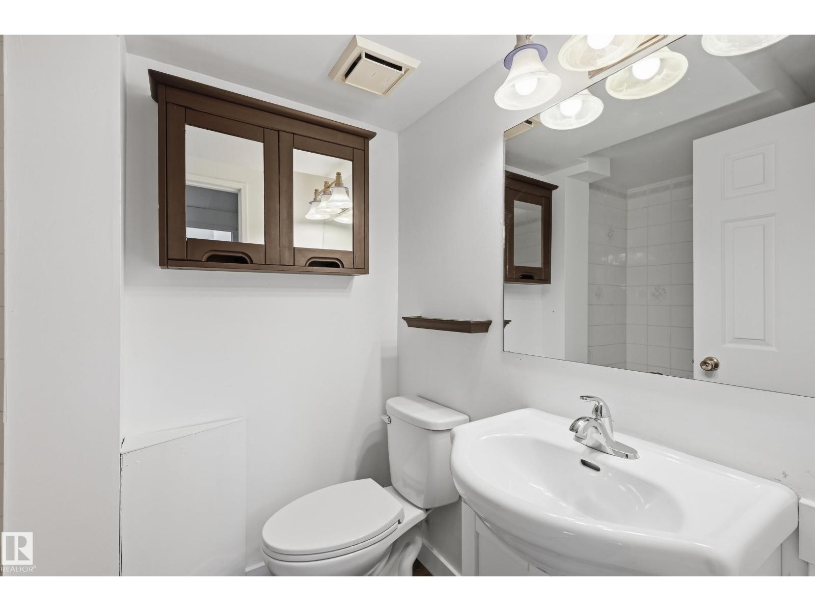 3413 135 AV NW - 20