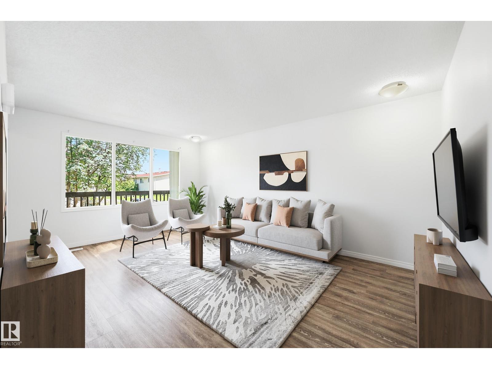3413 135 AV NW - 1