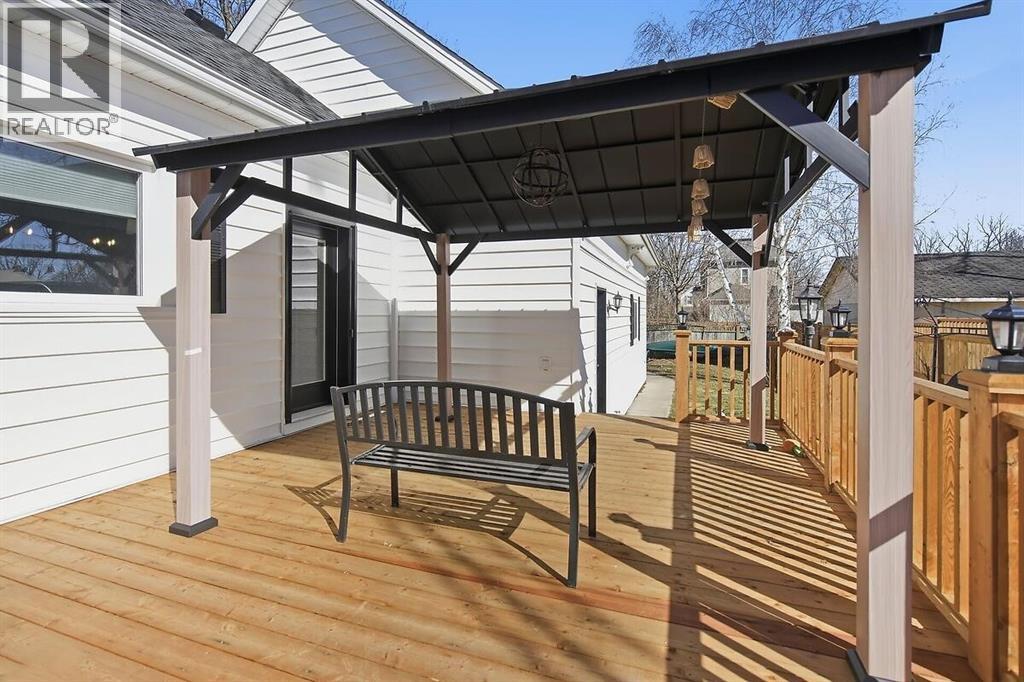 422 GREENFIELD STREET - 42