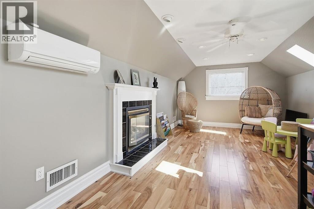 422 GREENFIELD STREET - 27