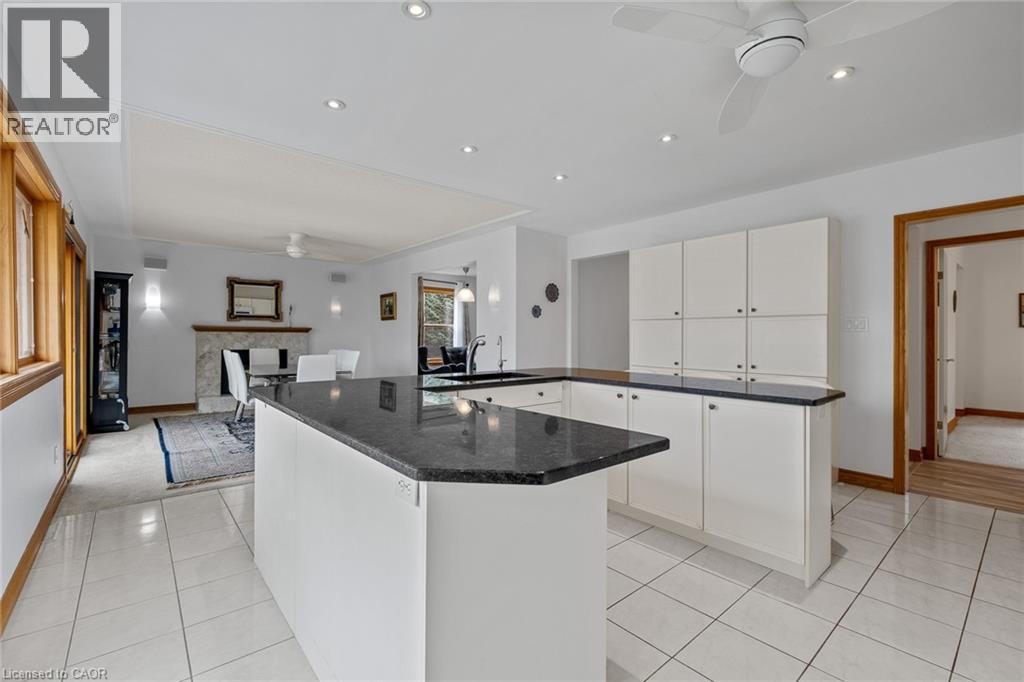 36 MAPLE HILL Drive - 16