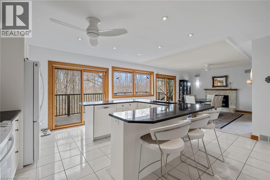 36 MAPLE HILL Drive - 15