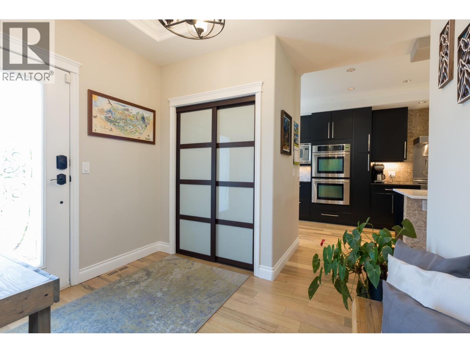 550 Elliot Avenue Unit# 101, Kelowna