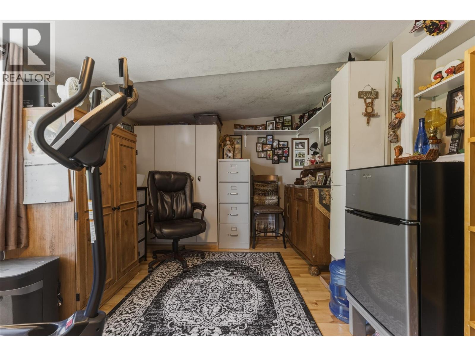 6960 Pleasant Valley Road - 18