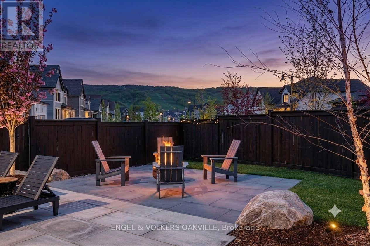 117 STONELEIGH DRIVE - 8