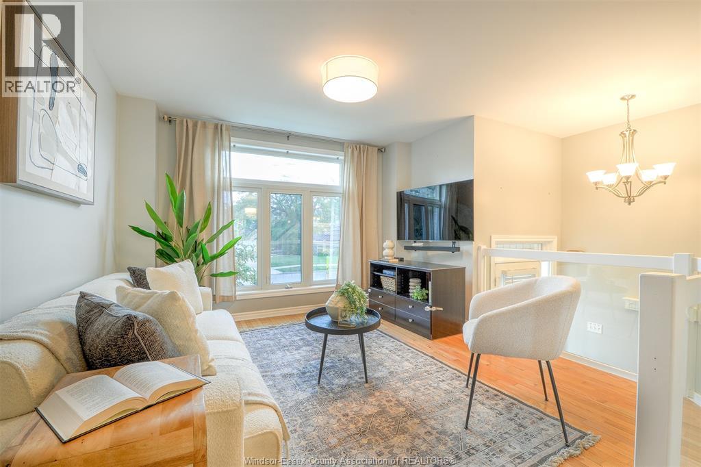 1051 CORA GREENWOOD - 11