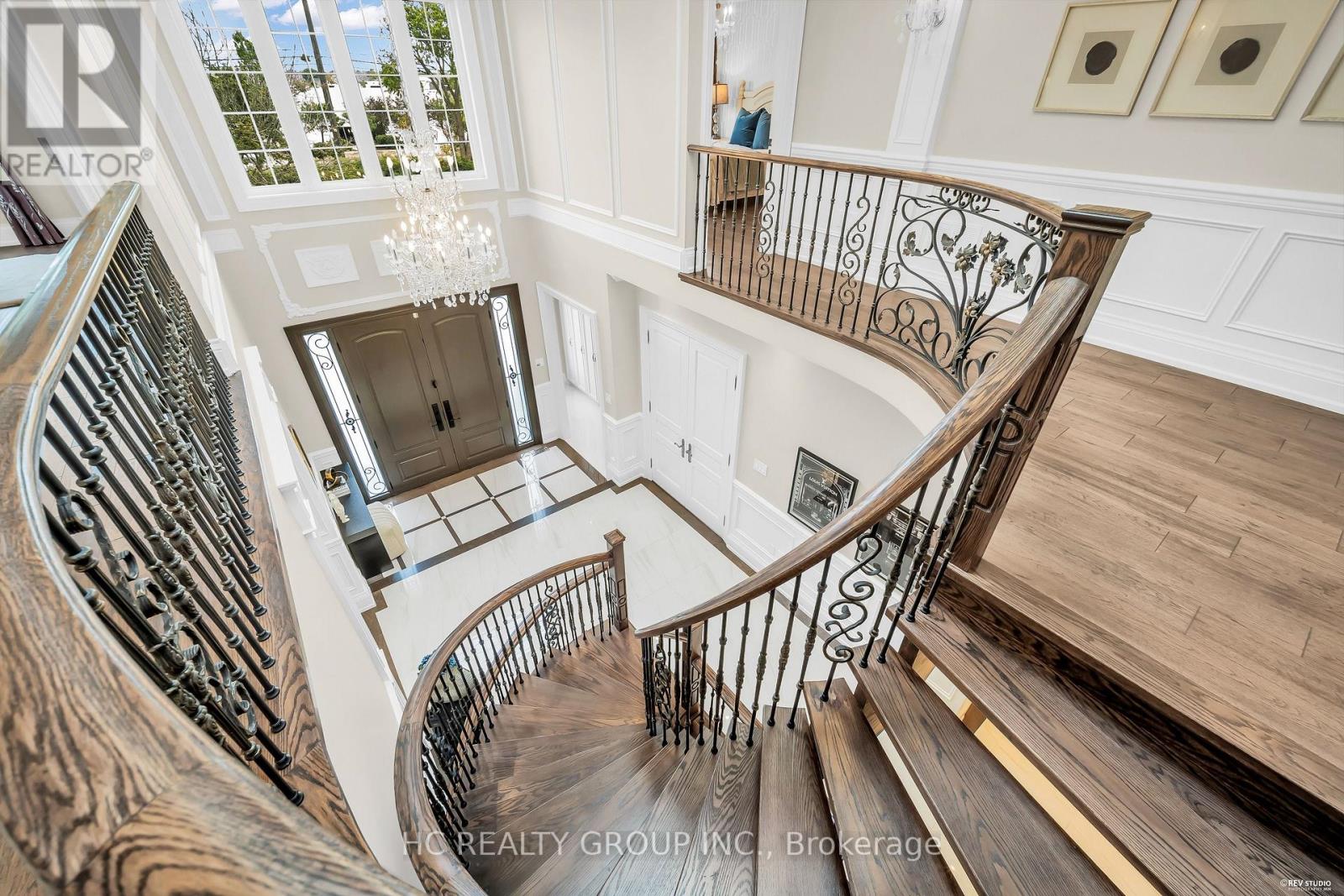 47 HILLHURST DRIVE - 20