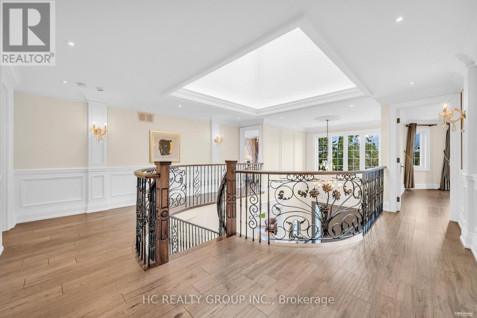 47 HILLHURST DRIVE - 21
