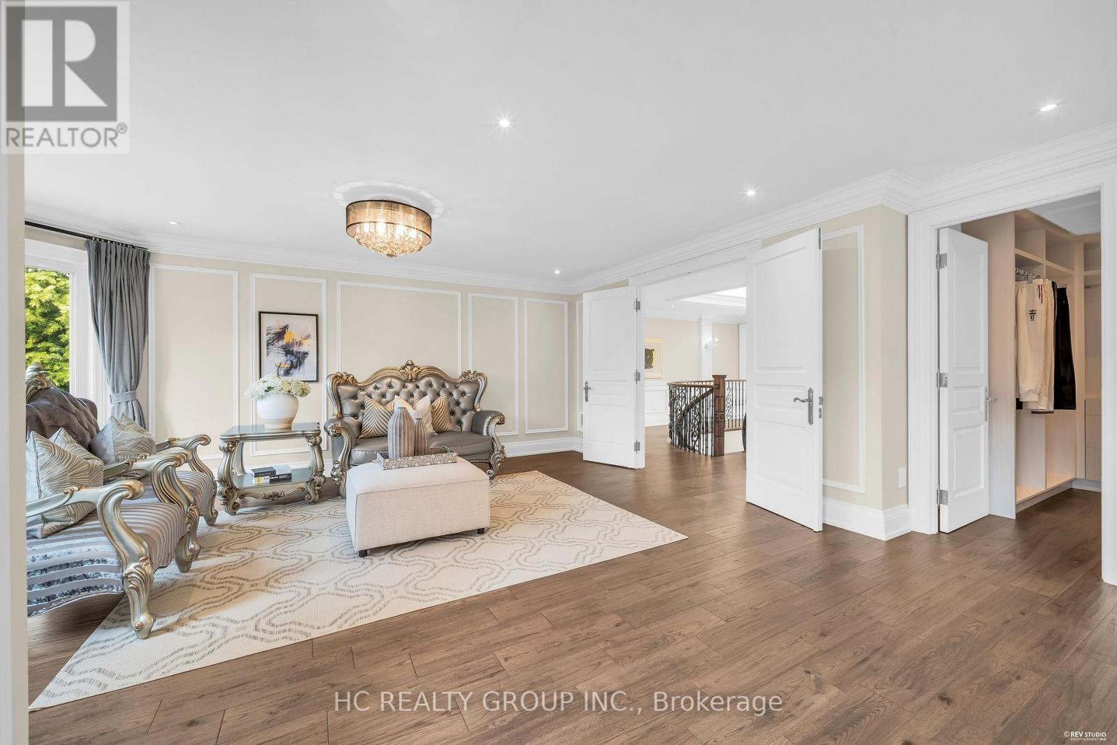 47 HILLHURST DRIVE - 26