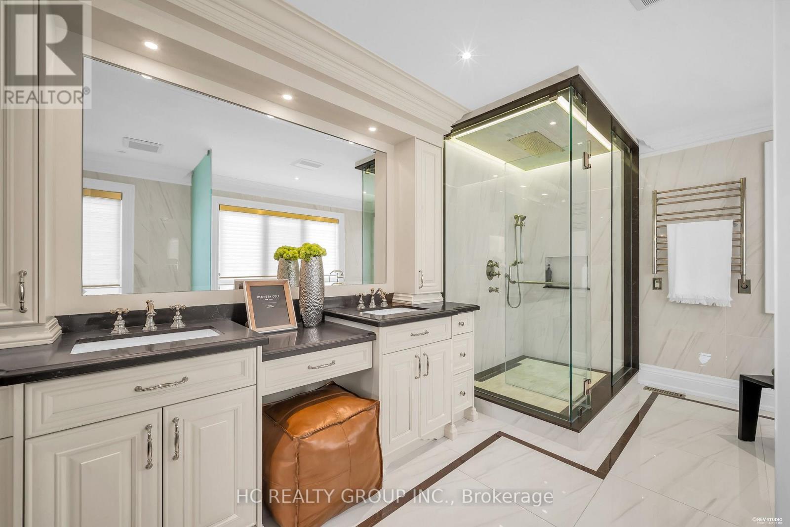 47 HILLHURST DRIVE - 28