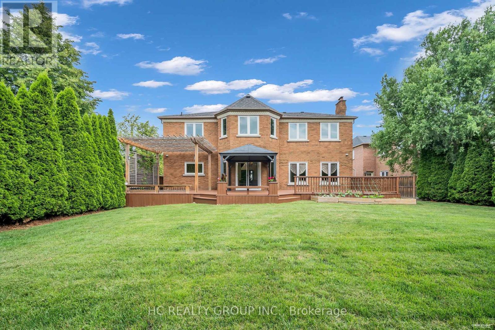47 HILLHURST DRIVE - 45