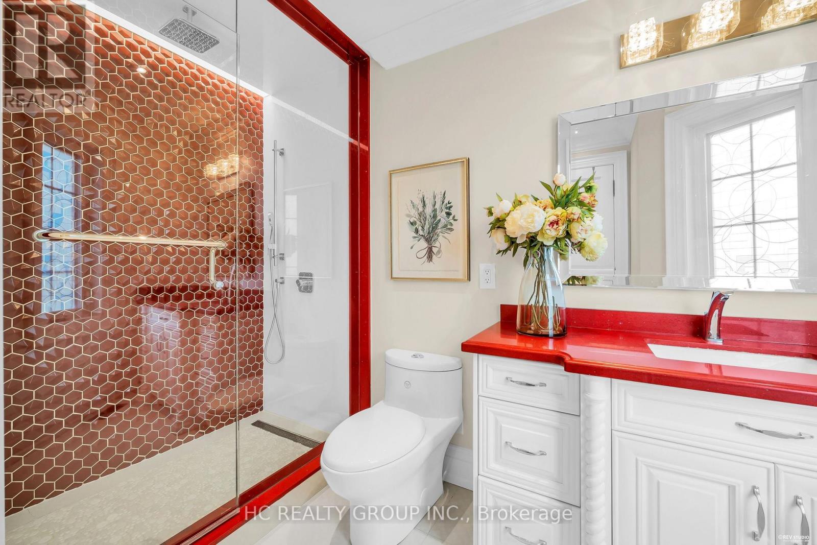 47 HILLHURST DRIVE - 37