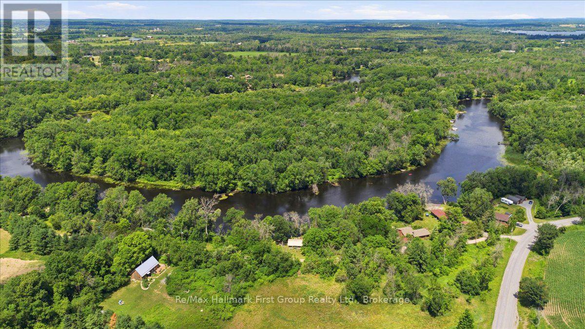 28 BIRCH LANE - 43