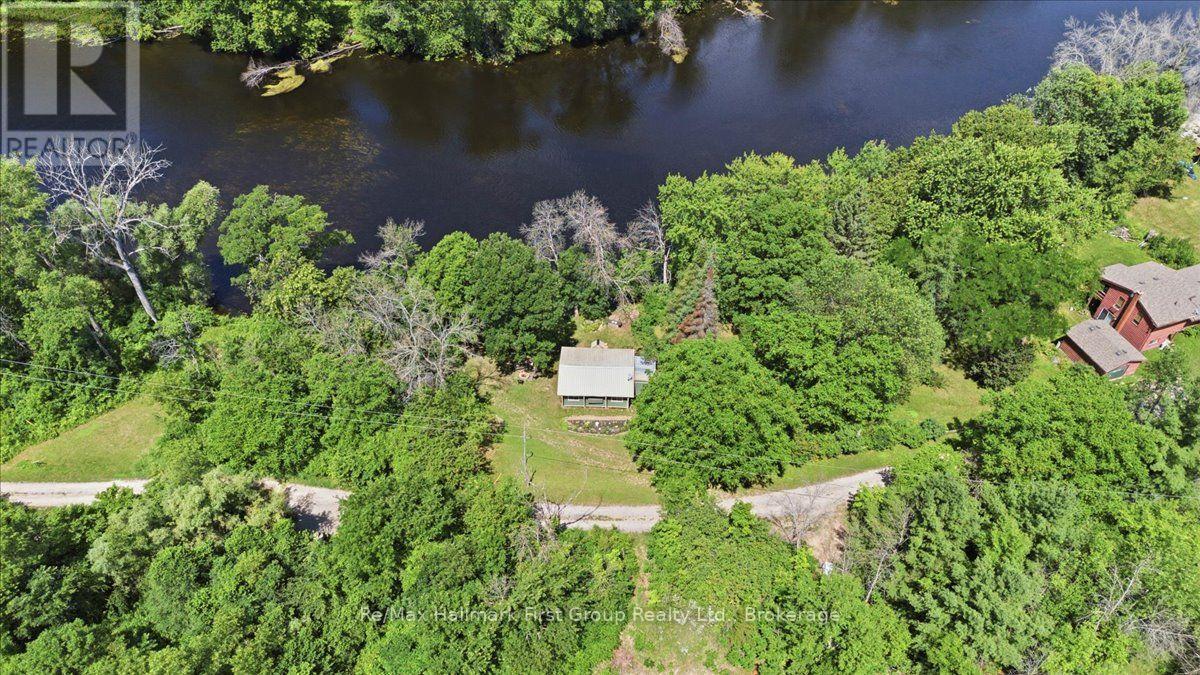 28 BIRCH LANE - 42